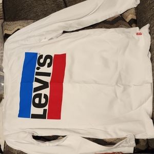 Boys Levi's size 8 long sleeve white  t-shirt